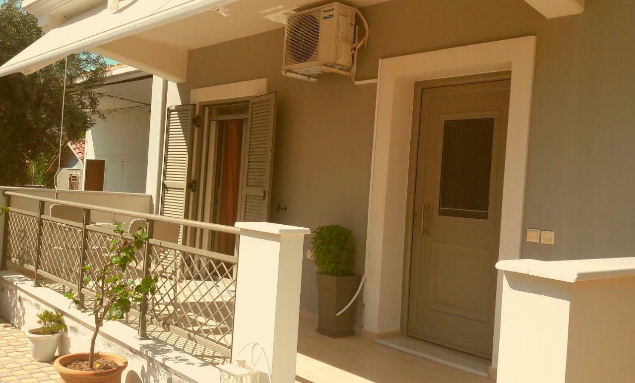 Moiras Apartments Lefkada City Екстер'єр фото